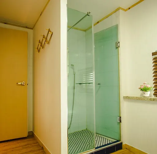 Kstar House